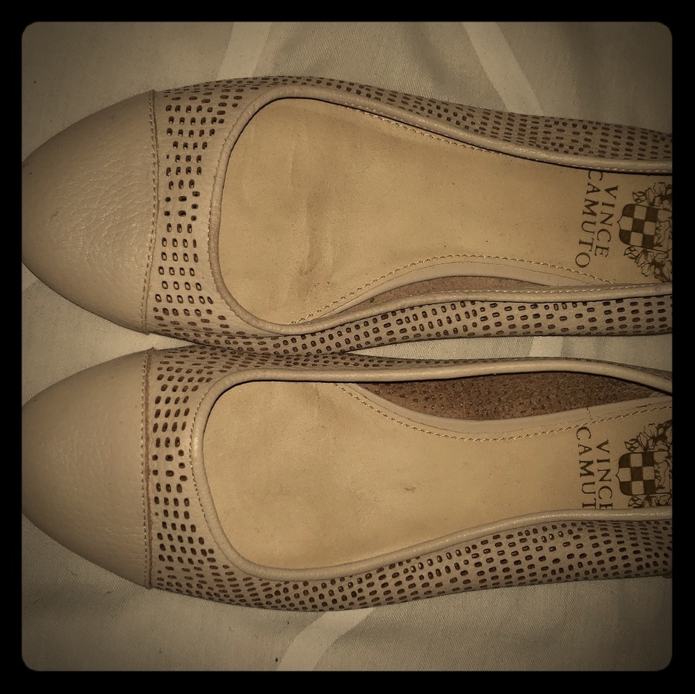 Vince comuto Flats